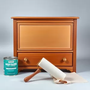 Jak Uzyskać Wysoki Połysk Na Meblach